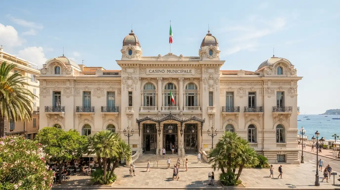 Il prospetto in stile Liberty Decò del Casinò di Sanremo visto da Corso Inglesi